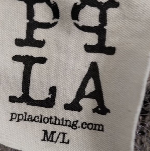 NWT PQLA Fringe Boho Poncho/Sweater - Picture 8 of 12